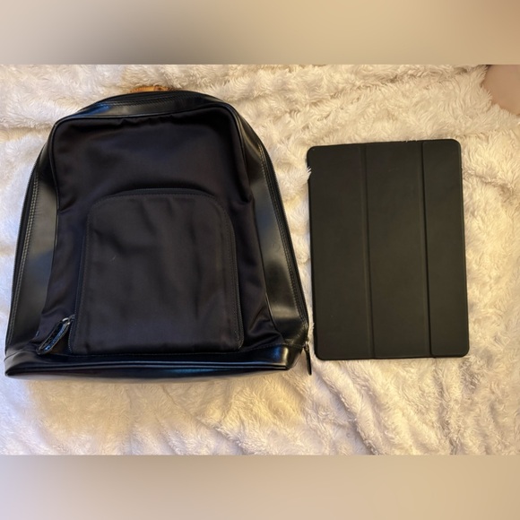 GUCCI Authentic Bamboo Patent Nylon One Strap Sling Backpack - Picture 15 of 16